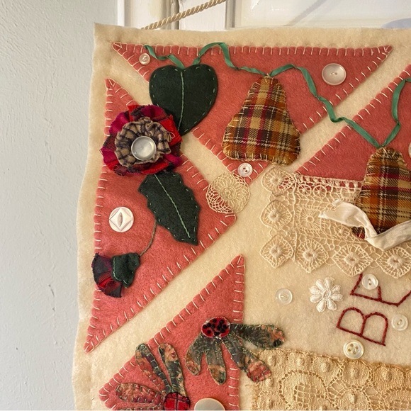 Handcrafted Felt Valentine “Be Mine” Wall Hanging Banner Romantic Lace Appliqué - Picture 7 of 15